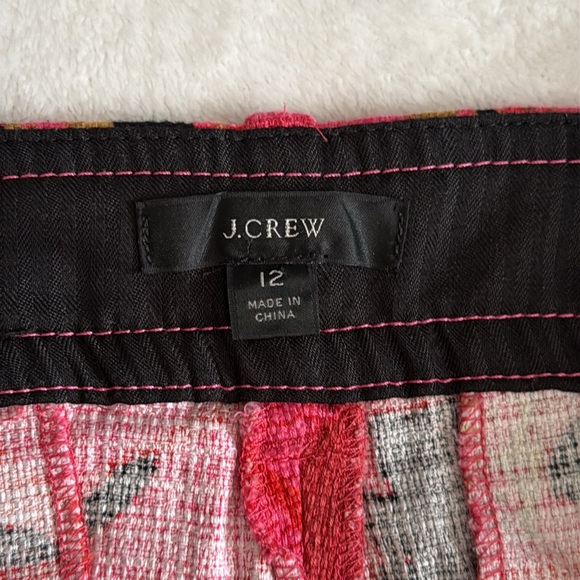 J. Crew | High-waisted Kickout Crop Pant in Palm-Print Grasscloth Pink/Black 12 - Picture 6 of 12